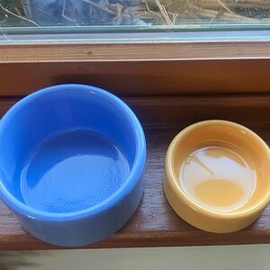 2 Heavy duty Stoneware Ceramic Pet Hamster Reptile Bowls, blue yellow